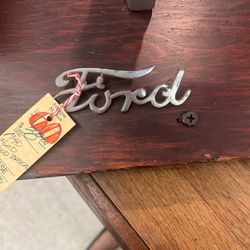 1940’s Vehicle - FORD Emblem