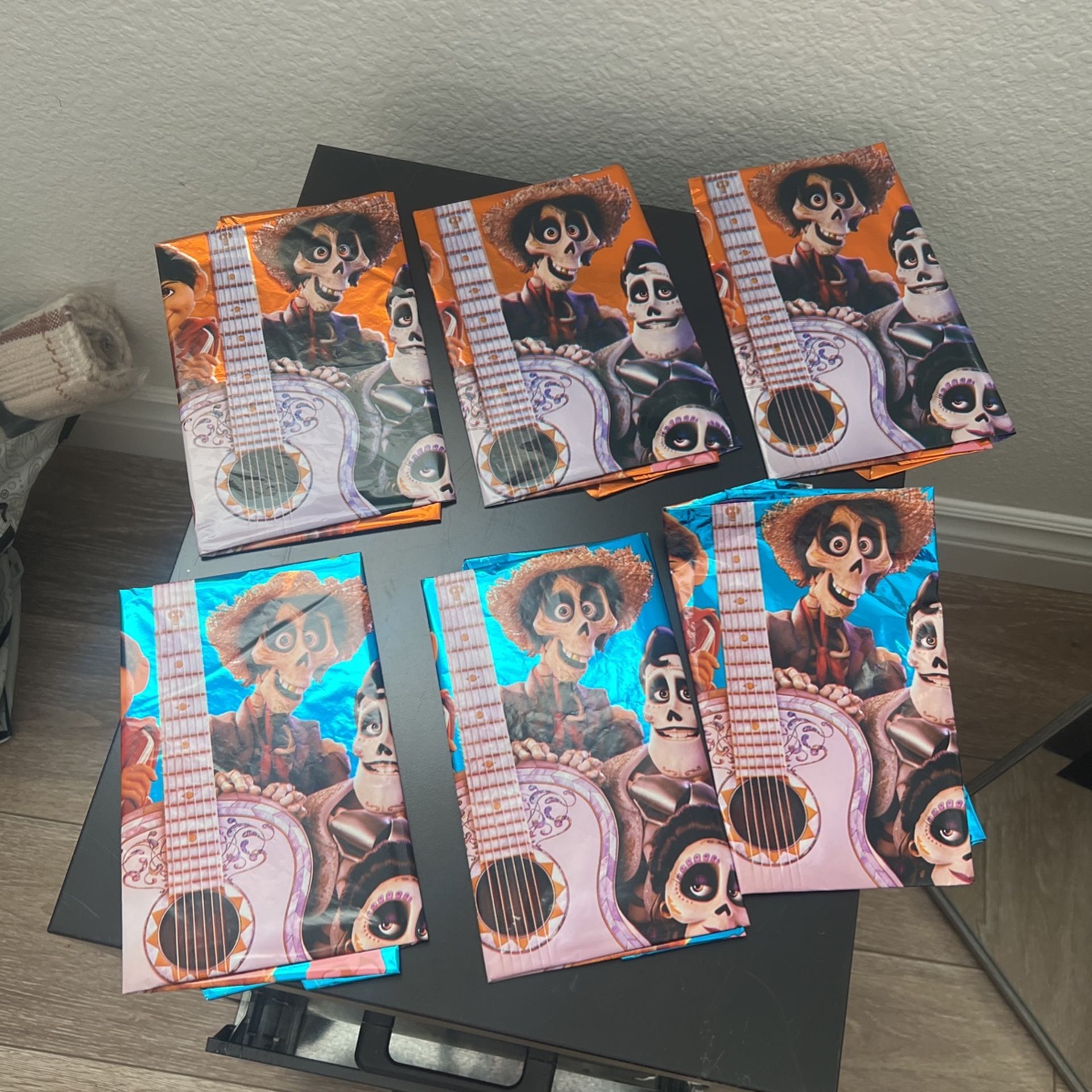 Coco Mylar Balloons (6 balloons)