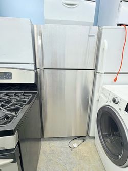 Frigidaire Refrigerator 30 inches