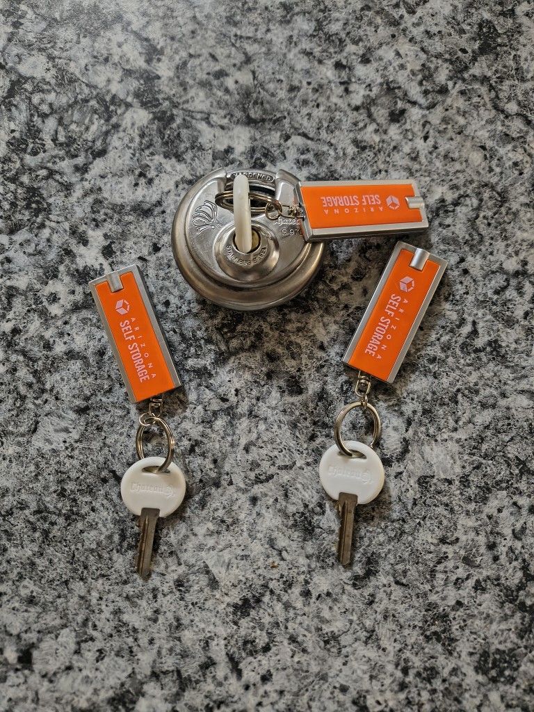 Storage Lock With Theee Keys - Like New