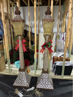 Christmas light up lamp posts
