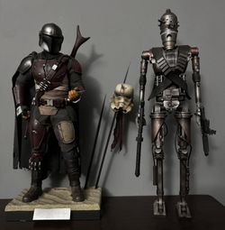Hot Toys Collectibles Star Wars Mandalorian & IG-11