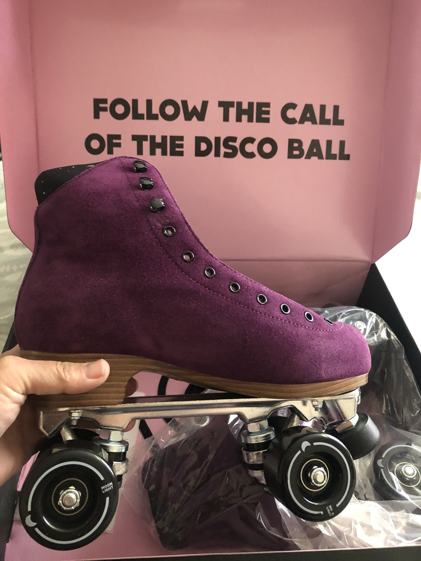 Moonlight “Amethyst” Roller Skates