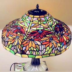 Tiffany Style Stained Glass Lamp
