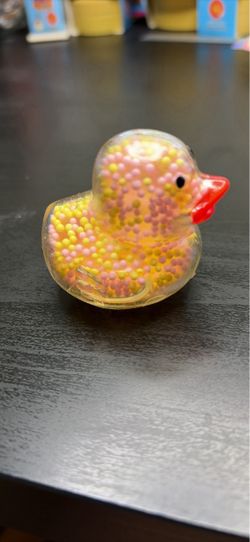 Toy rubber duck squishy