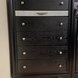 Dresser Set