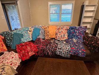 Women’s Scrubs / $10 each item