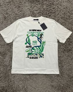 Lv shirt size small