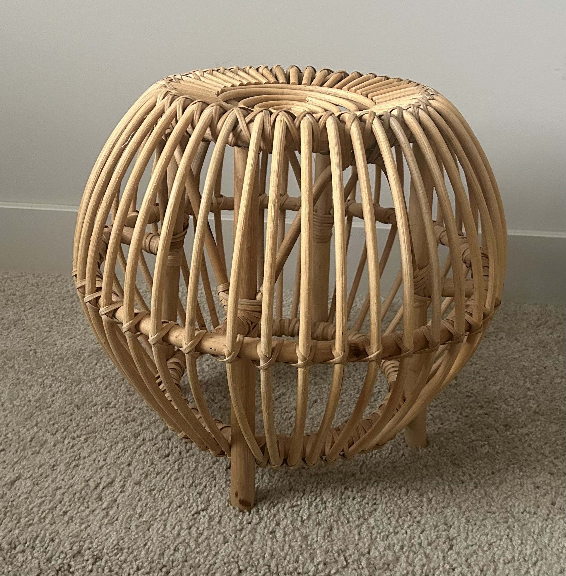 Round Side Table