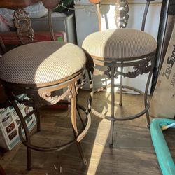 2. Good High Chair bar Stool