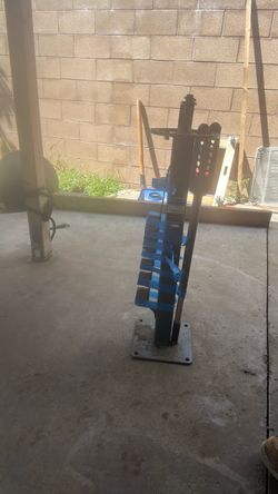 Compact bender floor