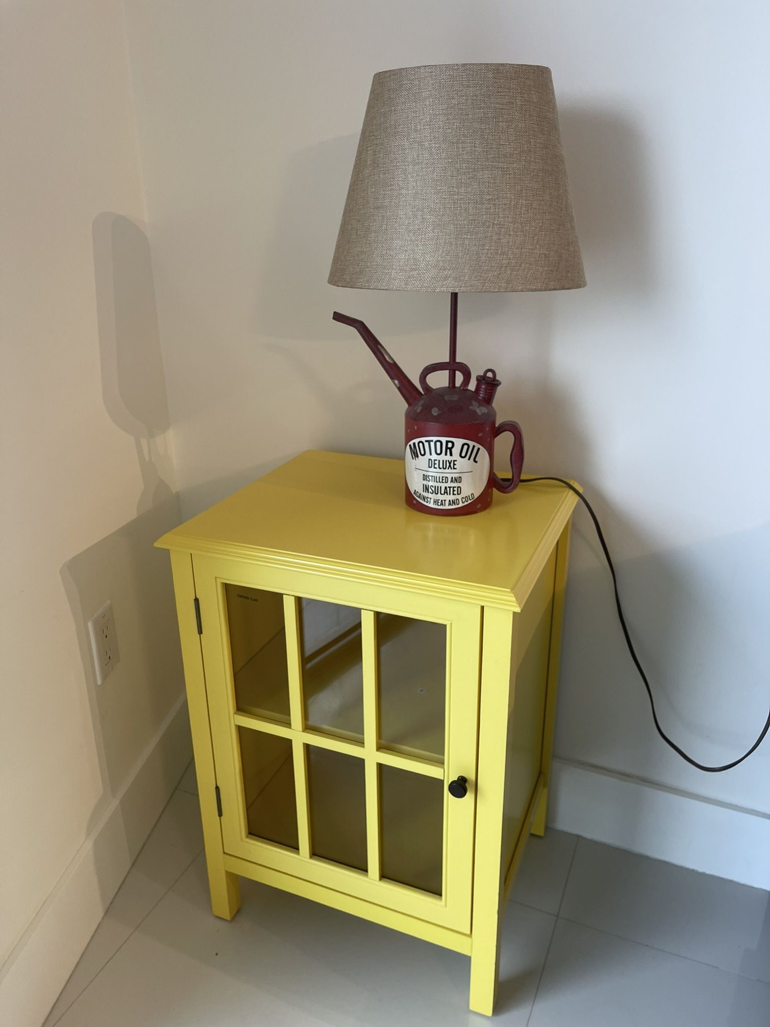 Side/coffee table