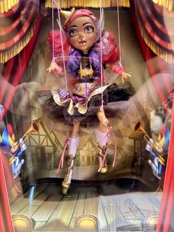 Reserved EAH SDCC 2016 Cedar Wood Daughter of Pinocchio Ever After High Exclusive
