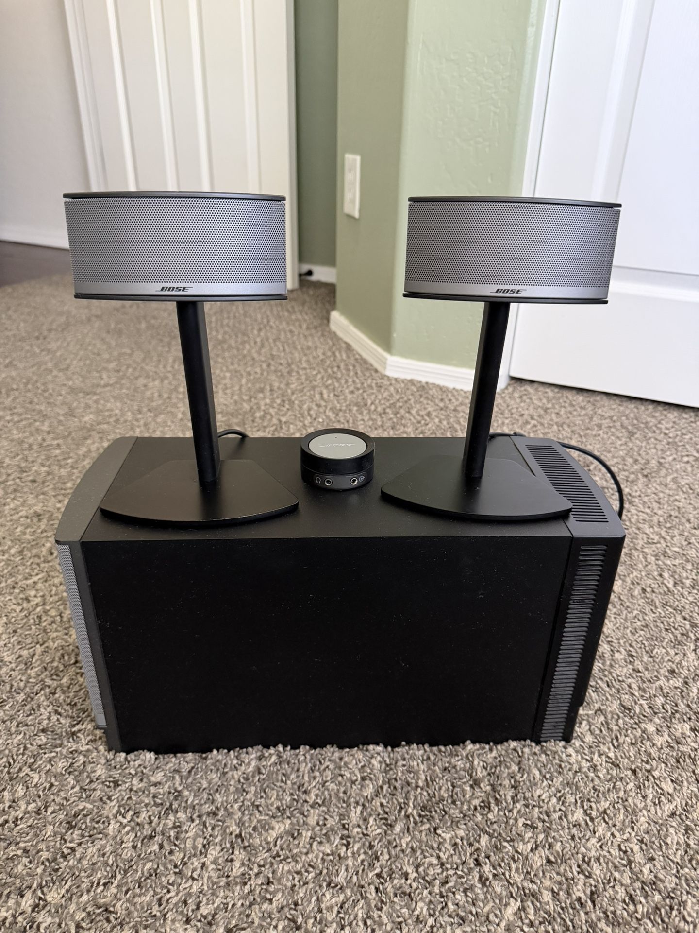 Bose Companion 5 Multimedia Speaker System 