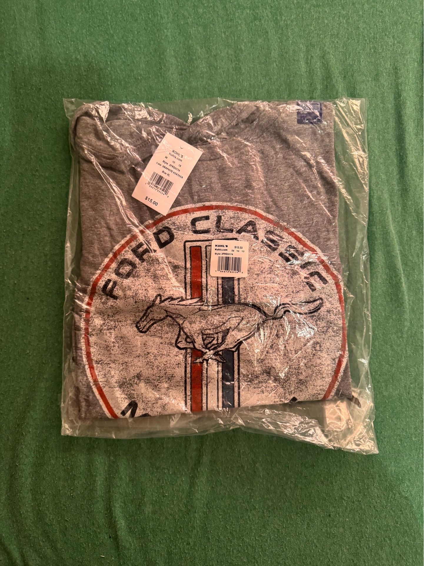 Camaro and Mustang men’s T-shirts size XL