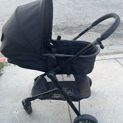 EVENFLO PIVOT STROLLER