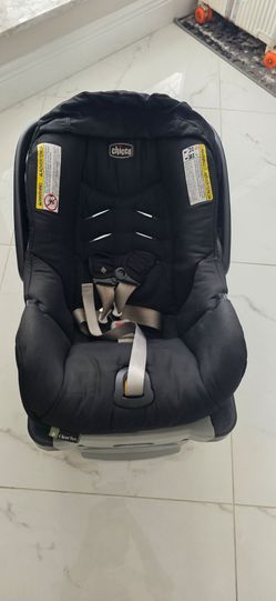 Chicco infant carseat