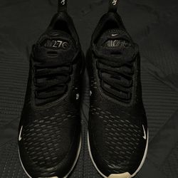 Nike AirMax 270
