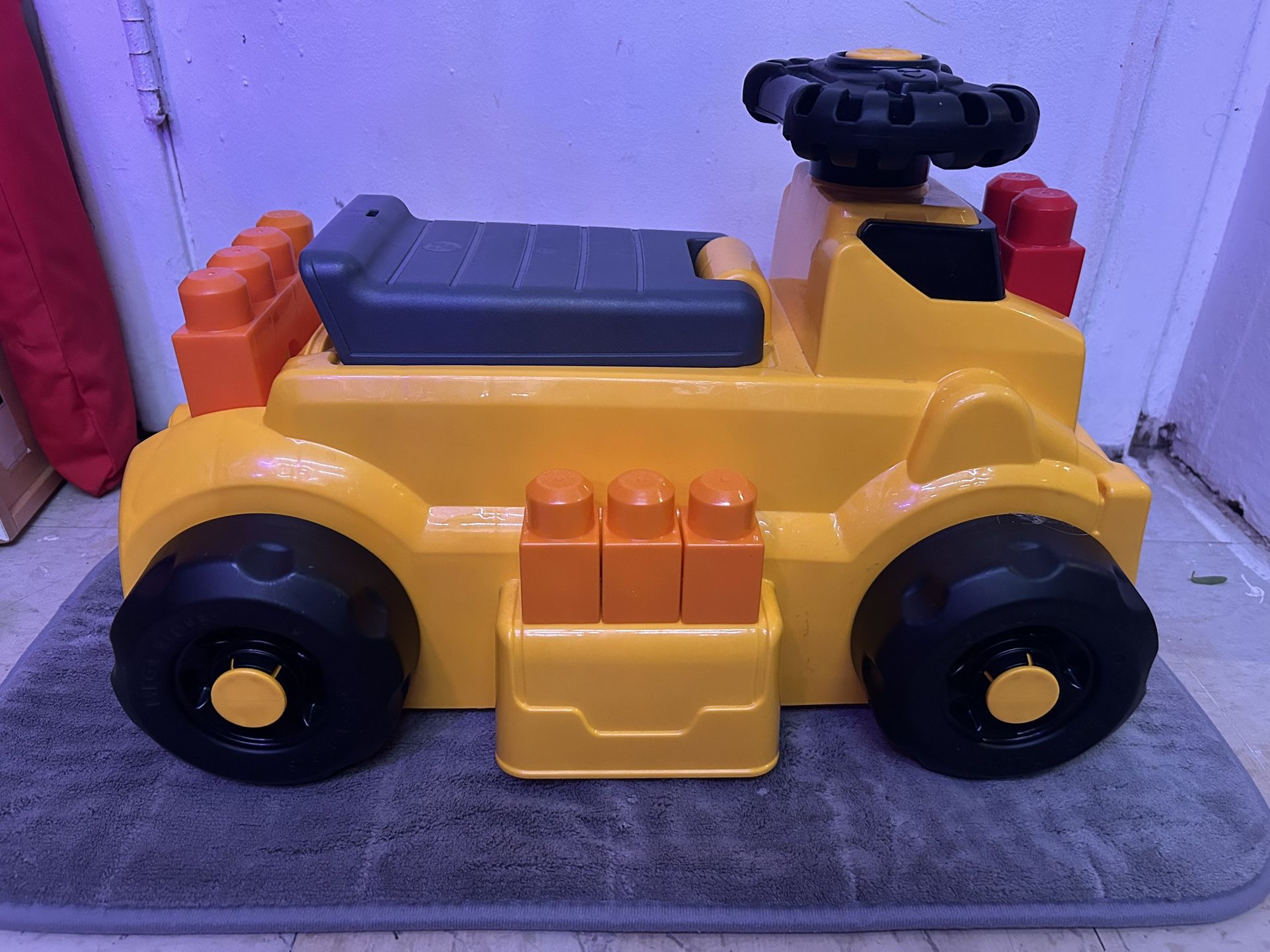 Cat Build-N-Play Ride-On Toy with blocks