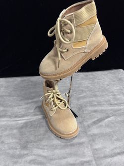 Boys Size 10C Hiking Boots