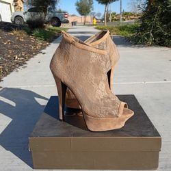 bebe Women's Size 9.5