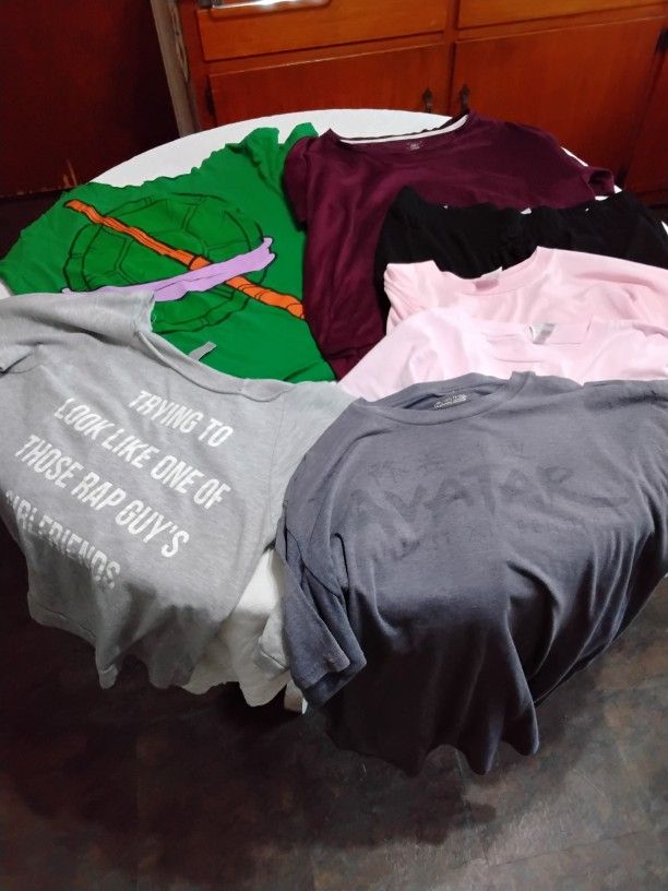 Ladies 2XL 6 Shirts 1 Pair Pants All 7 Pieces For