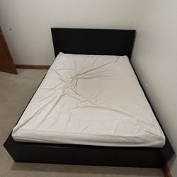 Free Queen Size Bed (w/ Mattress) and Free Full Size Bed (w/o Mattress)