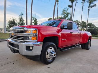 2015 Silverado 3500 hd 4x4 6.6l turbo diesel