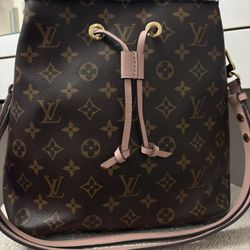 Louis Vuitton Purse 