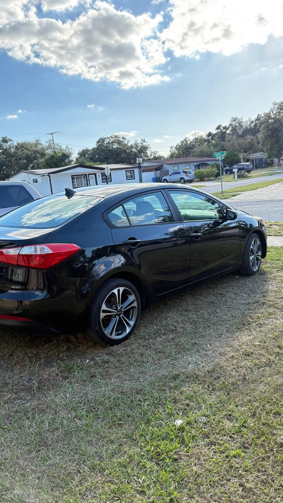 2015 KIA Forte LX 4DR Sedan AT
