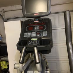 Star Trac E-TBT E Series Elliptical 