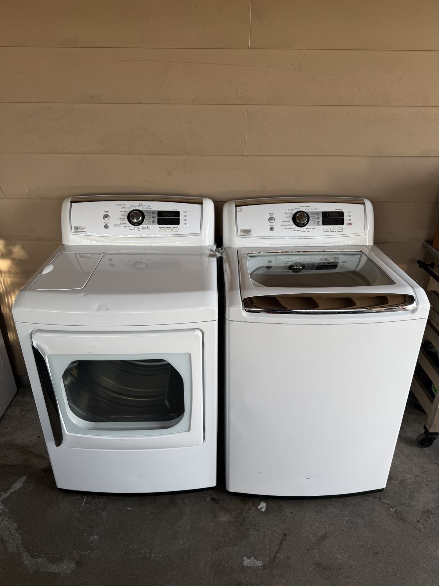 GE Washer And Dryer Set