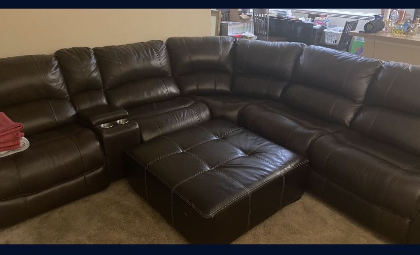 Oversized Leather Sectional w/ Ottoman NEED GONE ASAP