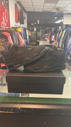JORDAN 4 BLACK CAT SIZE 9 BRAND NEW IN BOX
