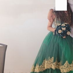 Quince Dress And Ramo