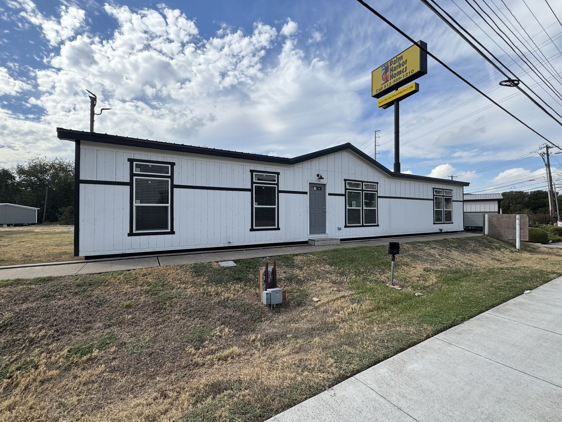 Double Wide With Metal Roof Promotion For Sale