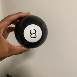 Lucky 8ball