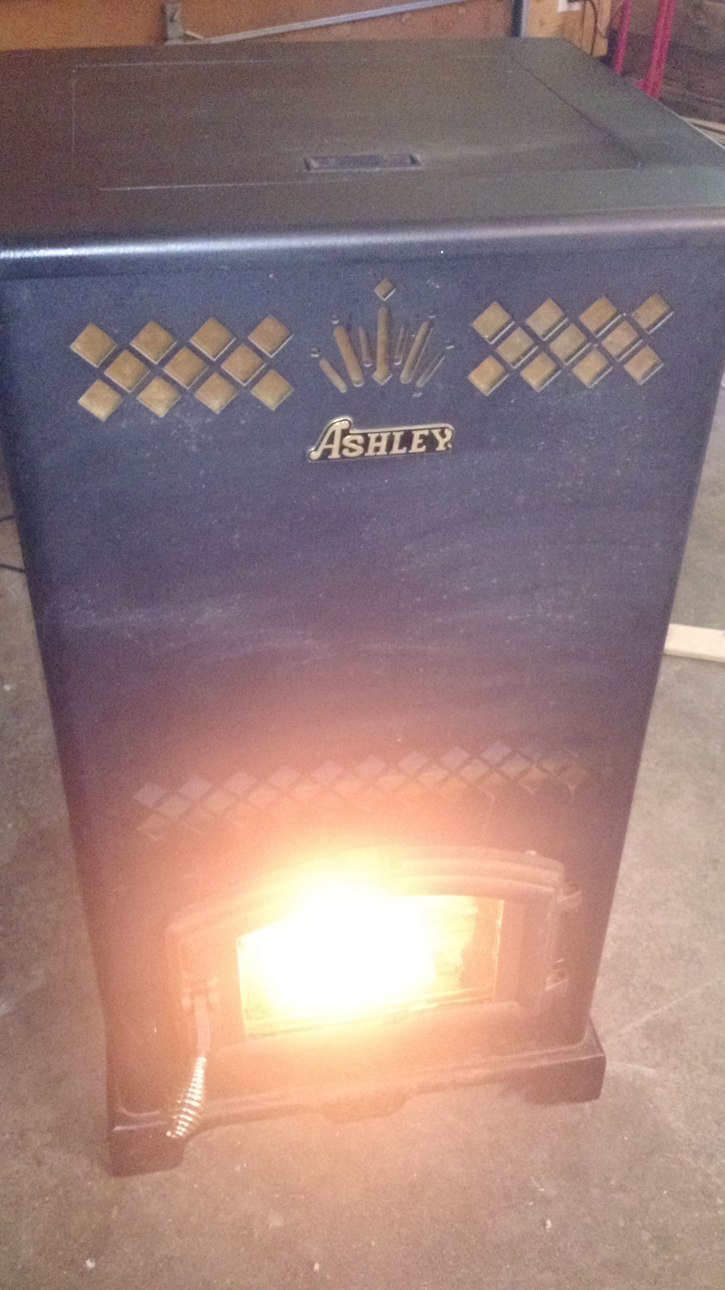 Ashley 5500xl pellet stove for Sale in Wells, ME - OfferUp