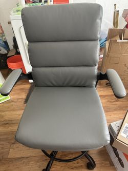 Office Chair With Retractable Footrest