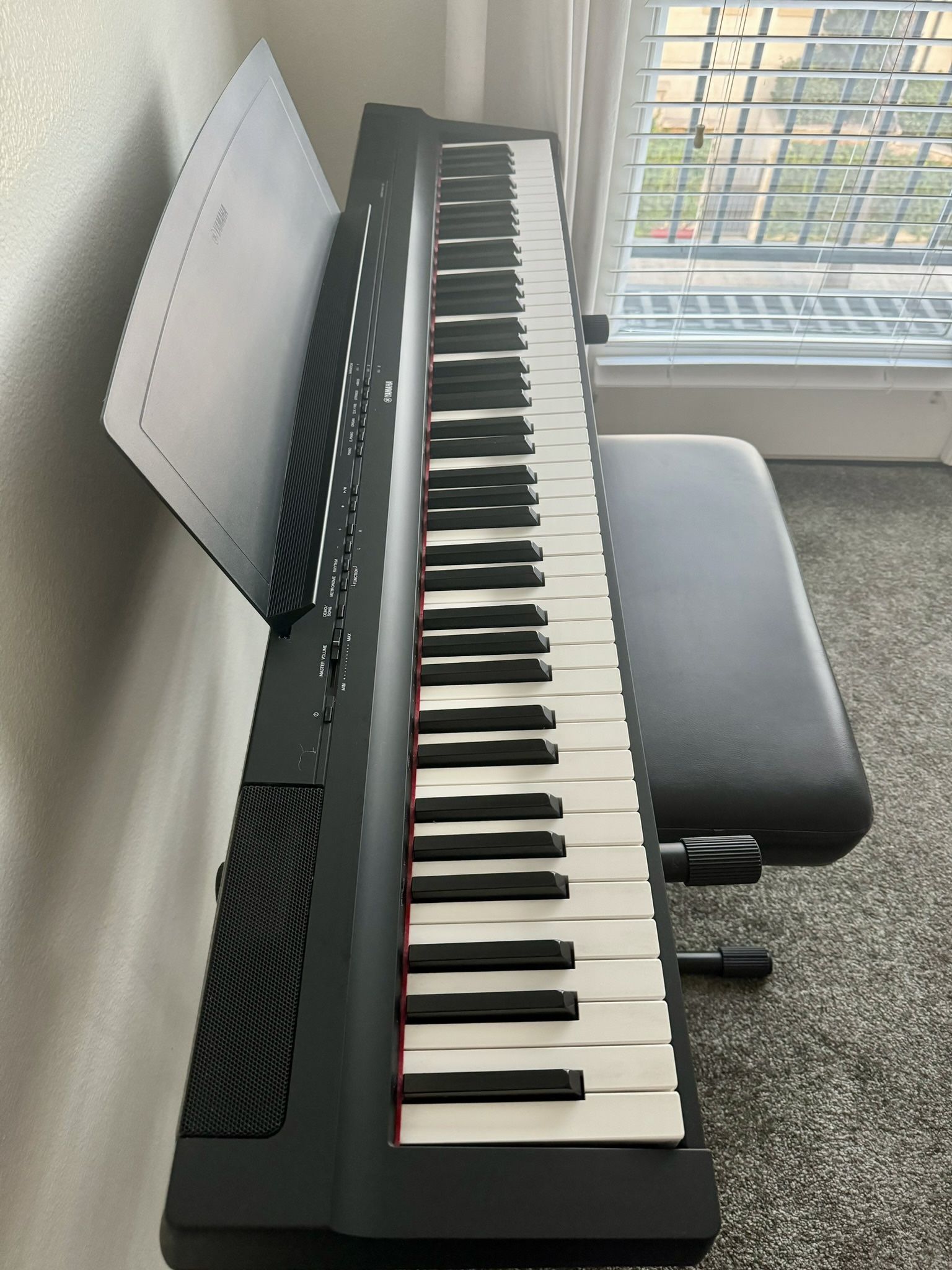 Yamaha P125B Piano 88 Weighted Keys with bench and stand