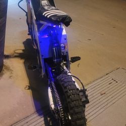 Hover Hearts  E Moto Or 980