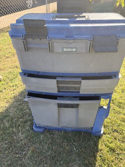 Stackable rolling tool set