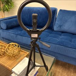 Sensyne 10" LED Ring Light w/ Tripod & Phone Holder – Like New