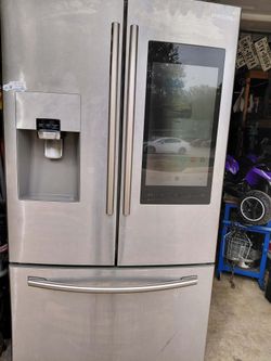 SAMSUNG REFRIGERATOR WITH TOUCH SCREEN