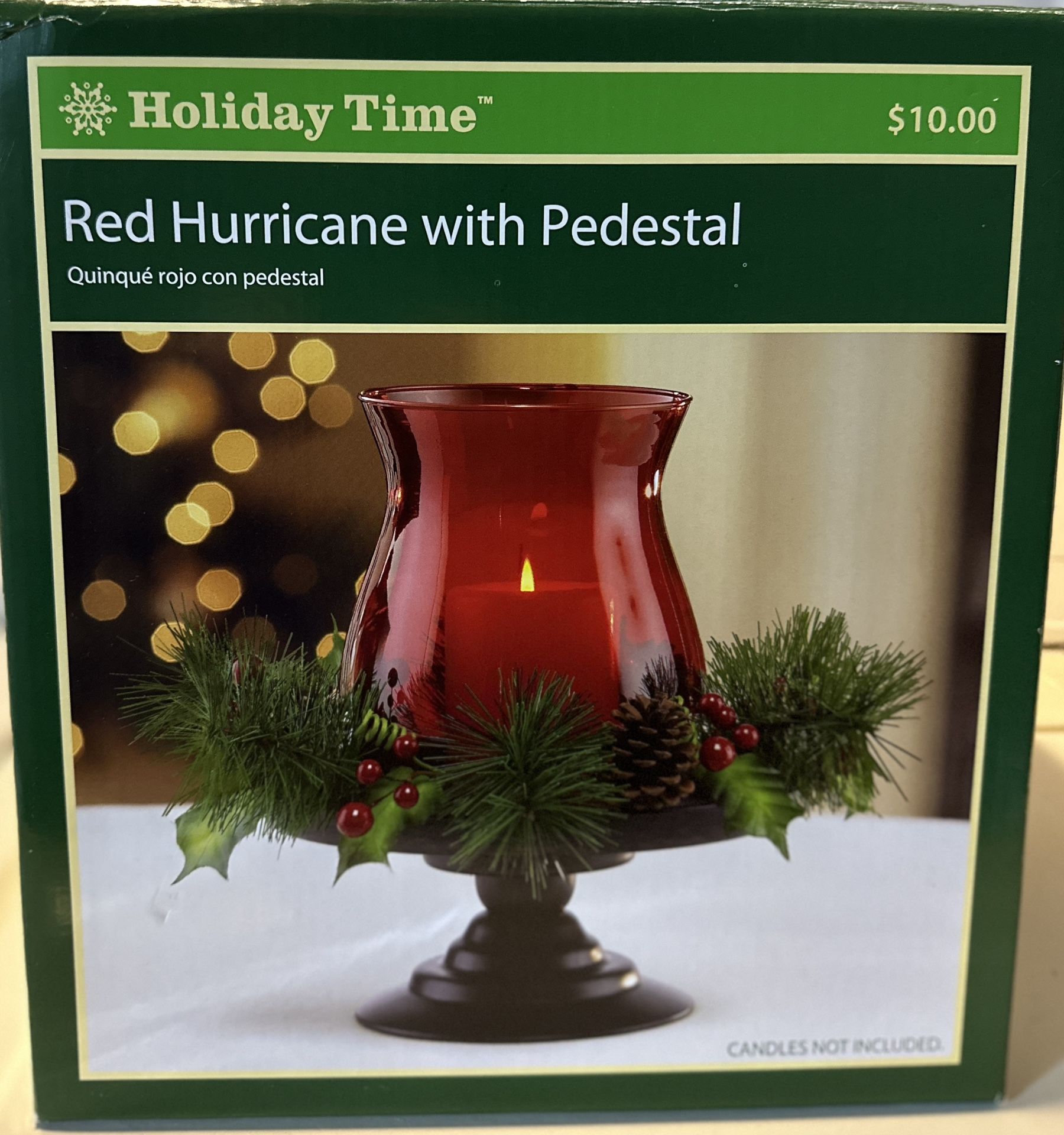 Holiday Candle Holder With Wreath & Pedestal 
