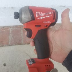 Milwaukee m18 FUEL Surge 2760-20 Impact Driver ( Tool Only)