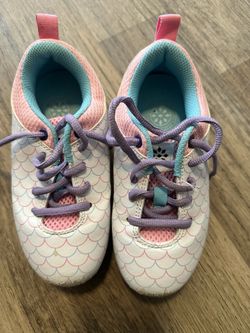Used Girl Baseball Mermaid  Cleats 