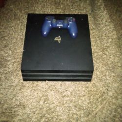 PS4 w/Controller Upgraded HD to 1TB