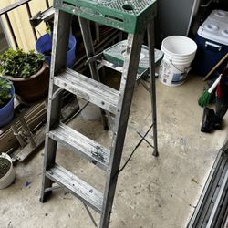 4 Foot Ladder