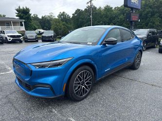 2025 Ford Mustang Mach-E